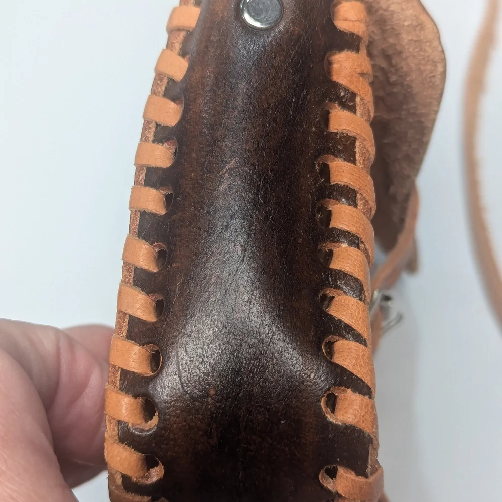 Vintage Leather Hand Tooled/Painted Small Mexican Embossed Floral Should…